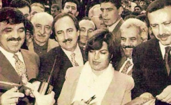 Sosyal Medya Gündemi: Bank Asya'nın Açılışı