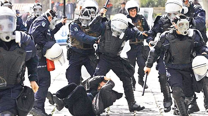 Bir Polisin Gözünden ‘İç Güvenlik’ Paketi: 'Polis Aferin İçin Her Şey Yapabilir'