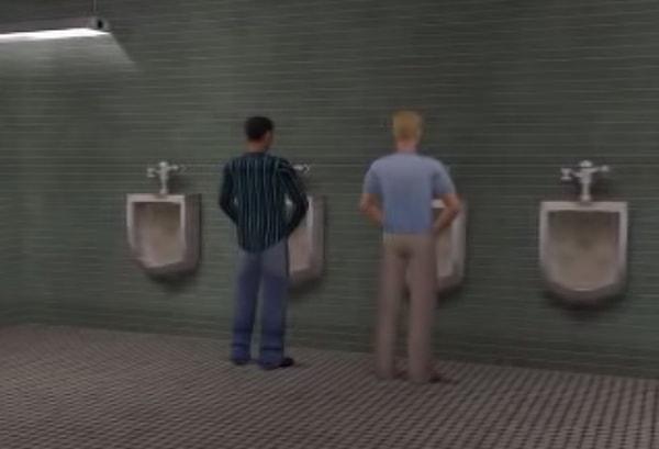 Bu esnada en yakın arkadaşı Birol da tuvalete girer ve iki arkadaş kız muhabbetine dalarlar.
