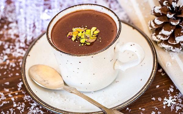 Sevgiliyi sevgilinin yanında aldatmak gibi bir şey: Nutellalı sıcak çikolata