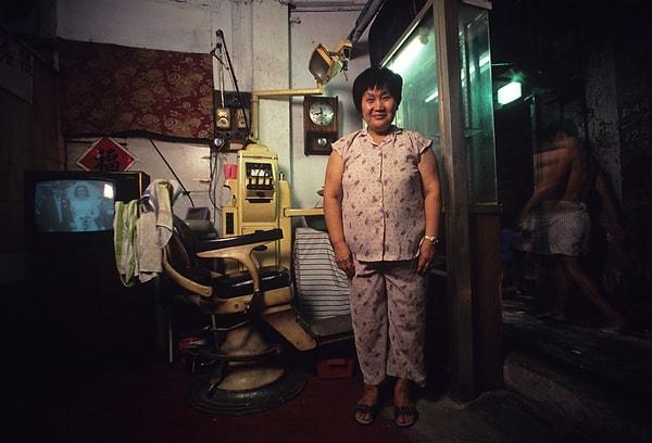 15. Wong Cheung Mi şehirdeki dişçilerden biriymiş.