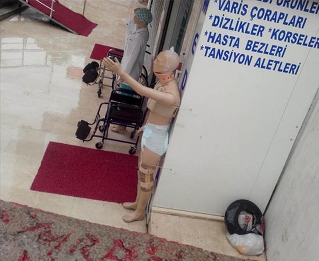 11. "Siz hayırdır?"