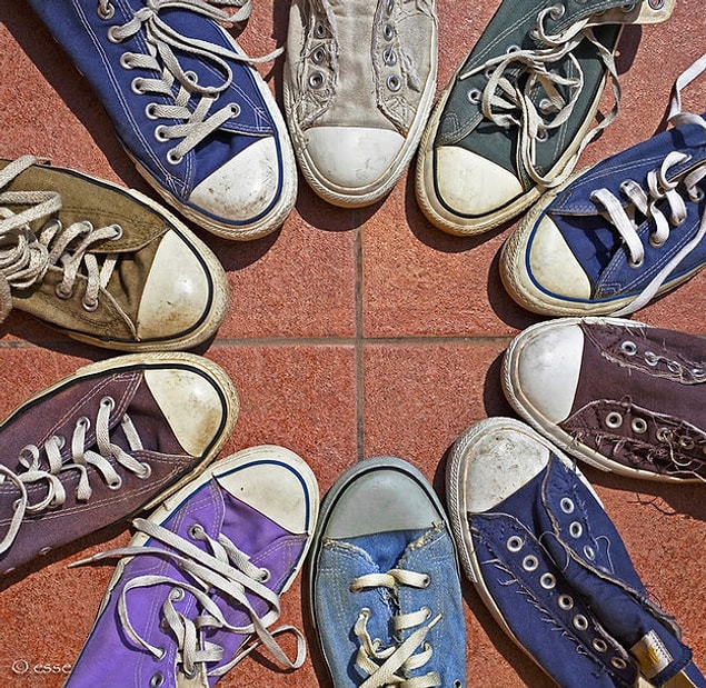 10. Derhal 5 converse'li arkadaş bir araya gelmeliyiz, derhal!