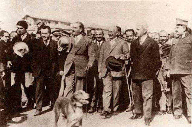8. Atatürk, Toplumda Eşitlik Ortamını Tesis Etmek İçin Halen Çok Şey Yapılması Gerektiğinin Farkındadır.