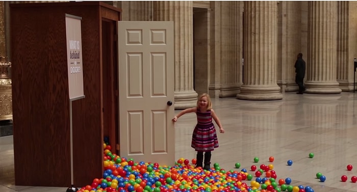 'Kapının Arkasında Ne Var?' Sorusuna Cevap Arayan İnsanlar | Şaka İçerir