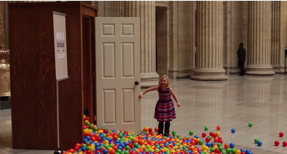 'Kapının Arkasında Ne Var?' Sorusuna Cevap Arayan İnsanlar | Şaka İçerir