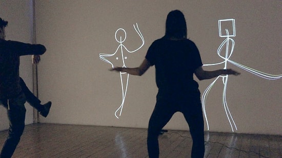 Yaptığınız Her Hareketi Taklit Eden Çöp İnsanlar