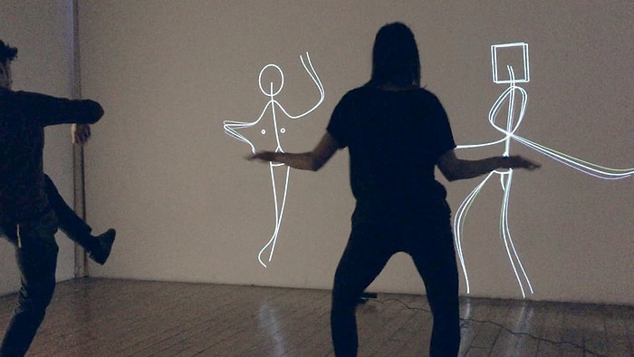 Yaptığınız Her Hareketi Taklit Eden Çöp İnsanlar