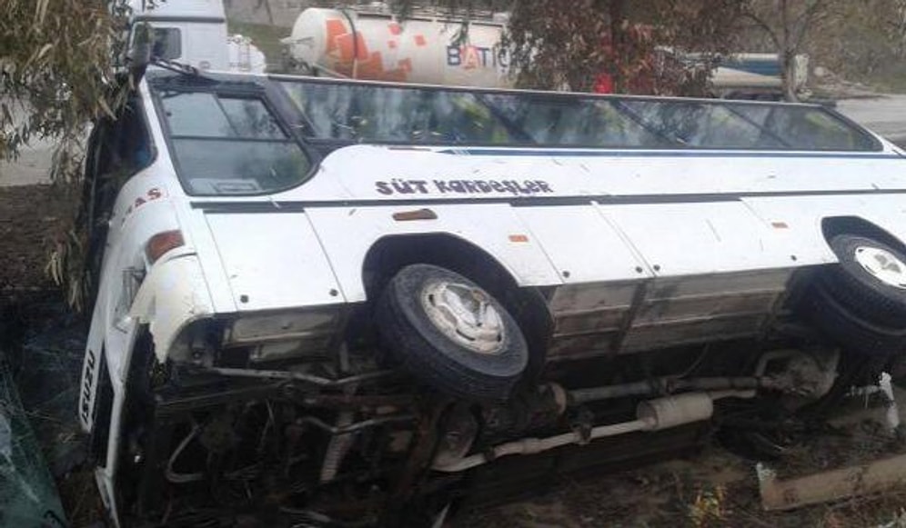 Bergama'da İşçi Servisi Devrildi: 12 Yaralı