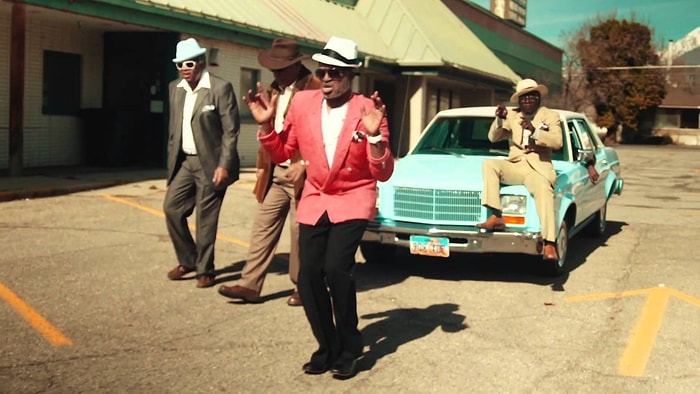 Bruno Mars'tan 'Uptown Funk'a Oldtown Cover'ı