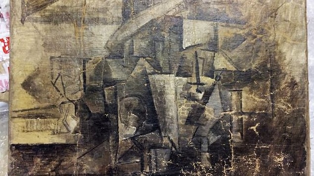 Fransa’da bir müzeden çalınan dünyaca ünlü ressam Pablo Picasso’nın 2.5 milyon dolarlık ‘ Kuaför ‘ adlı eseri, ABD’de bir kurye şirketinin paketinden çıktı.