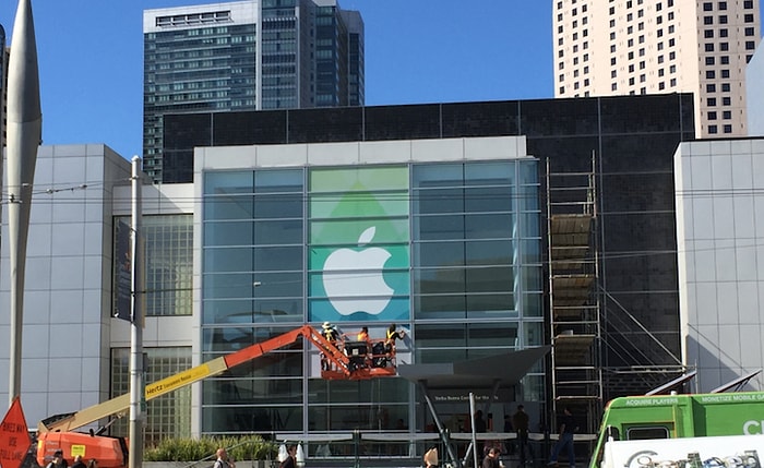 Yerba Buena Center, Apple Watch İçin Hazırlanıyor