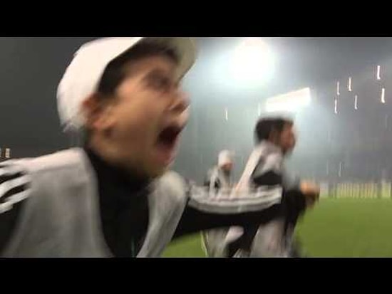 Beşiktaş-Liverpool Maçındaki Top Toplayıcı Çocuğun Efsane Sevinci