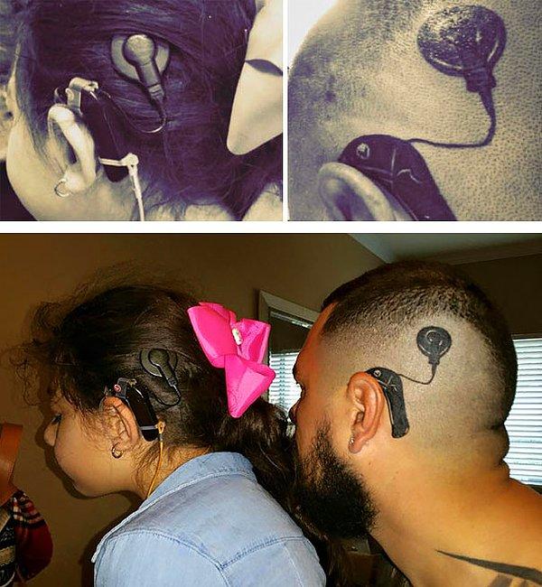 3. Kızının kullandığı cihazı yadırgamaması için aynı şekilde dövme yaptıran baba...
