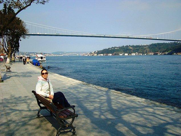 3. İstanbul'a geldiğinizde ilk işiniz boğaz manzaralı bir fotoğraf çekip profil resmi yapmak olmuştur.