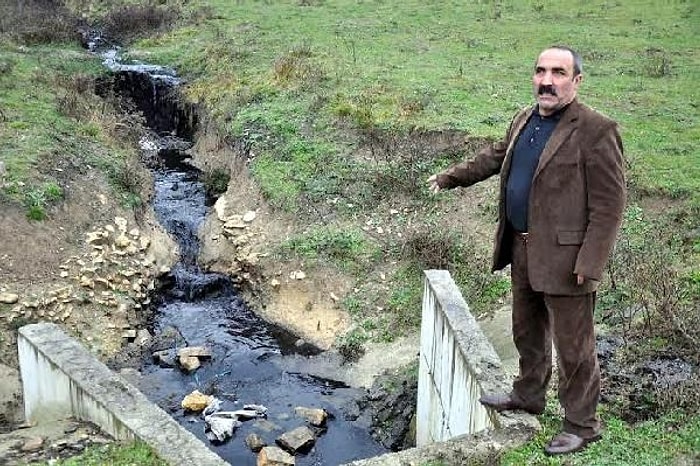 Dilovası'nda Dereler Kapkara Akıyor...