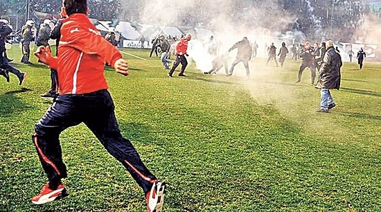 Yunanistan Ligi Bölünüyor