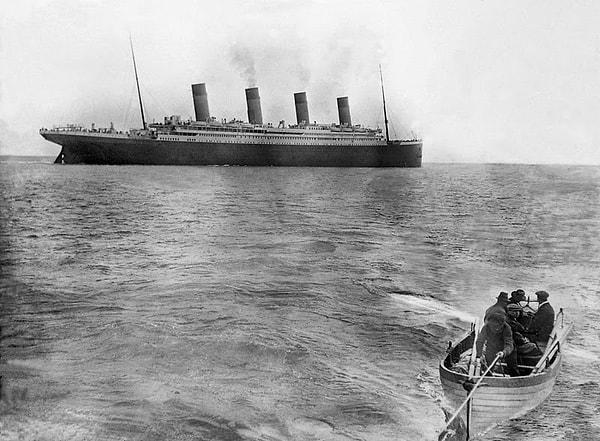 2. Titanic'in batmadan önceki son anı