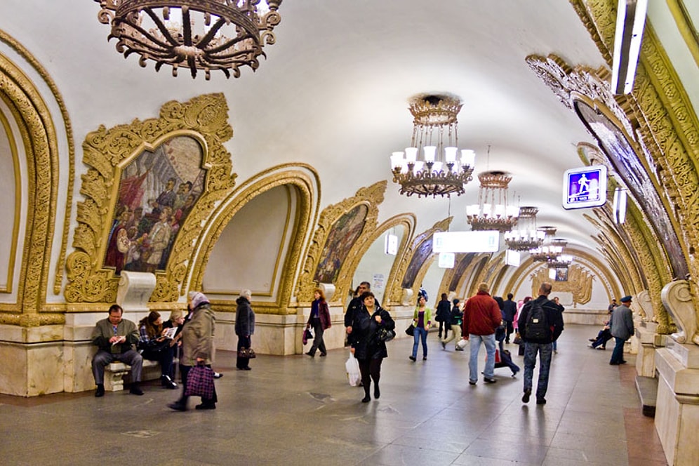 Her Yönüyle Bir Müzeyi Andıran Moskova Metrosu'ndan 19 Çarpıcı Fotoğraf