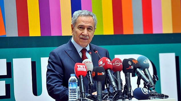 5. Arınç, Cumhurbaşkanı'na eleştirilerini yineledi: 'Bu ülkede hükümet var'
