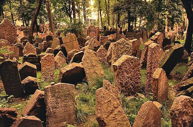 Mezarlıklardan Daha Bir Korkmanızı Sağlayacak 19 Ürkünç Mezarlık
