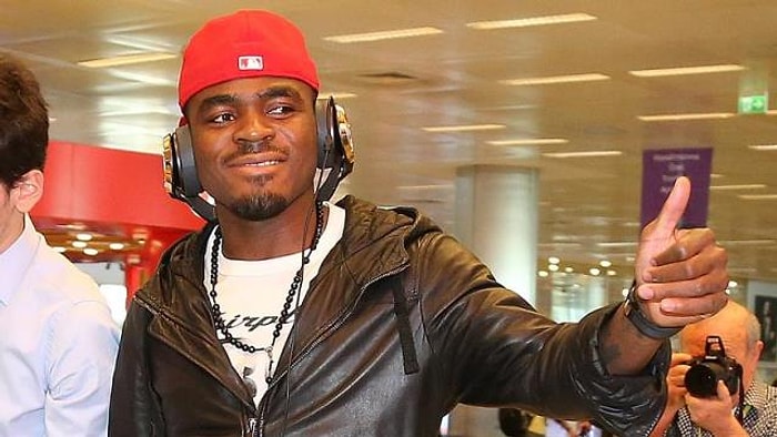 Emenike İstanbul'a Döndü