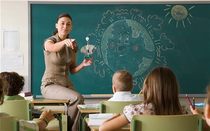 Öğretmenine Aşık Olanların Çok İyi Bildiği 13 Şey