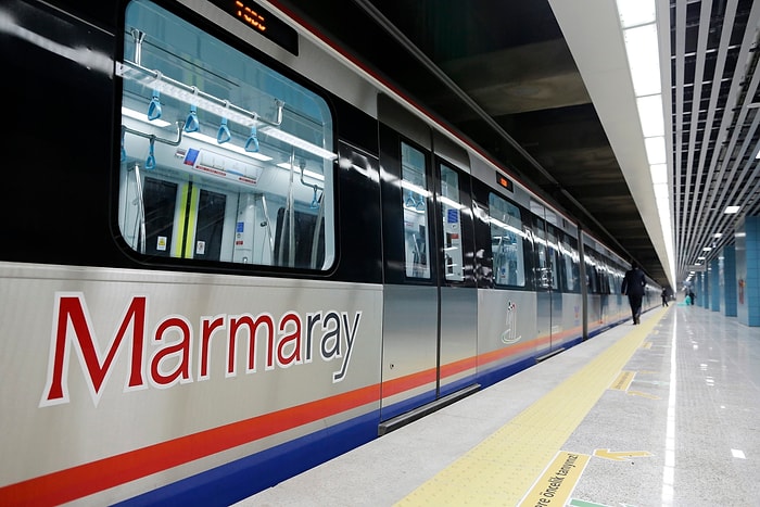 Marmaray'da Para Kavgası