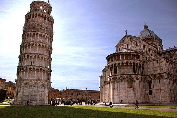 6. Pisa Kulesi, İtalya