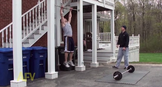 Spor Yapma Konusunda Beceriksizlikleri Boylarını Aşan İnsanlar