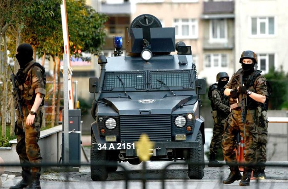 İstanbul Emniyet Müdürlüğü'ne Saldırı Anı Kamerada