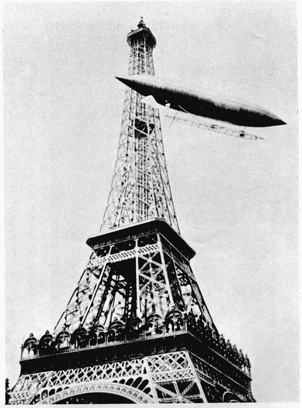 6. Kule'nin yapımı 8 milyon franka mal oldu ve paranın büyük bir bölümü Gustave Eiffel ve Fransa hükümeti tarafından karşılandı.