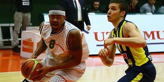 Fenerbahçe Ülker Banvit'e Takıldı