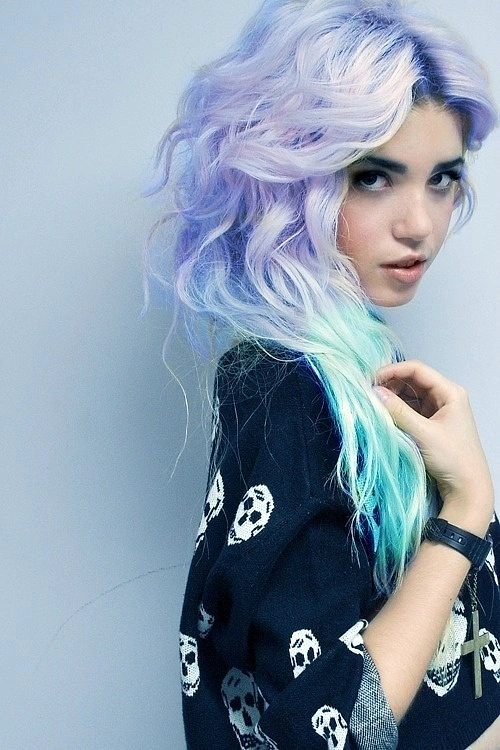 12 Cool Facts About Girls With Dyed Hair Onedio Co<script async src=