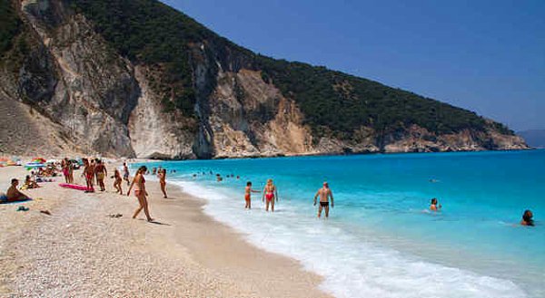 5. Myrtos Plajı, Kefalonia/Yunanistan