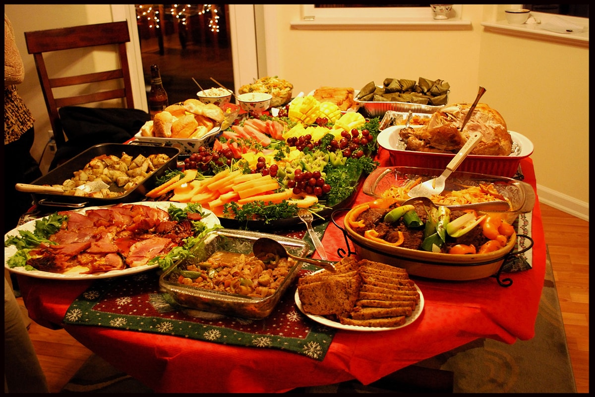 Much food. Шведский стол. Шведский стол мемы. Table Full of food. Meal Table.