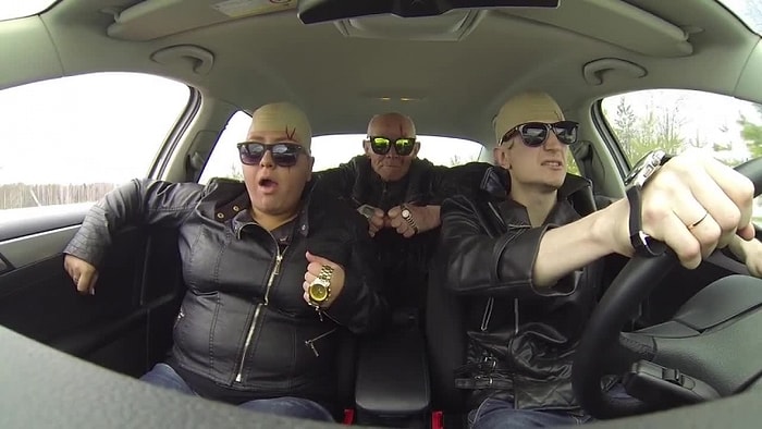 Araba İçinde Hunharca Eğlenen Kızlara Rusya'dan Çok Sağlam Rakip Var!