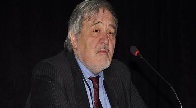 18. Her şeye bulaşmayın. Bunu gazeteler çok yapıyor. Kendine göre yeni Türkiye kuruyorlar. Bok kurarsınız. Güldürmesinler adamı