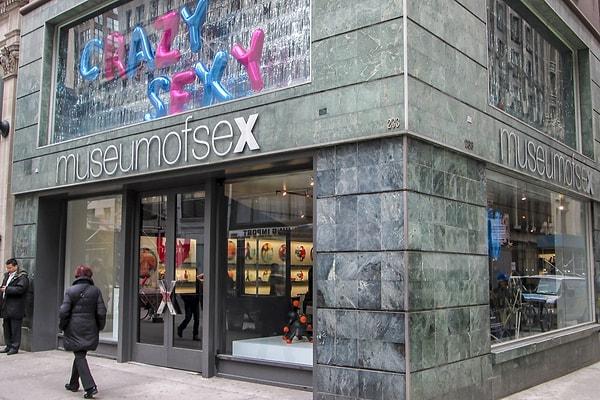 Seks Müzesi'nin New York şubesi iki katlı ve üç bölümden oluşuyor.
