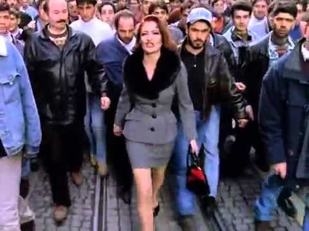 3. Öncelikle kalabalık erkek grupları halinde dolaşmamayı öğrenin