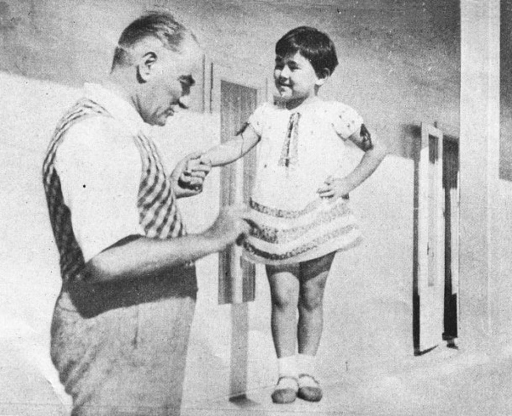 23 Nisan'ı Dünya Çocuklarına Armağan Eden Atatürk'ün Manevi Kızı Ülkü ile En Güzel Görüntüleri