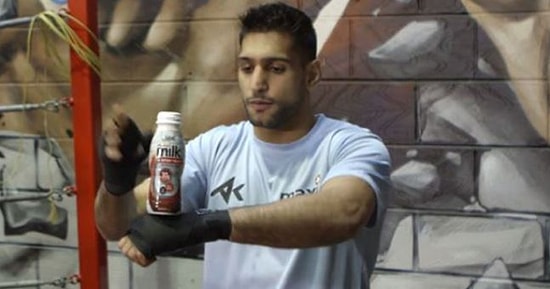 Boksörün Plastik Şişeyle Yaptığı İnanılmaz Şov