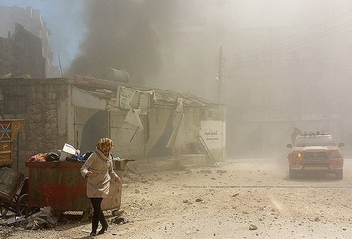 Suriye'de Pazar Yerine Vakum Bombalı Saldırı: 30 Ölü