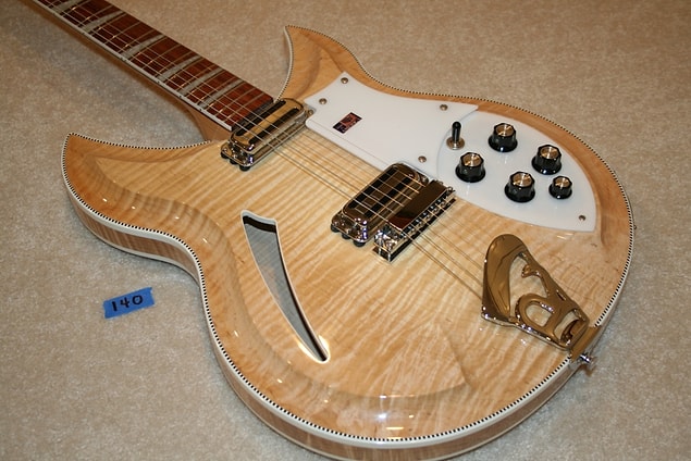 9. Rickenbacker 381 V69