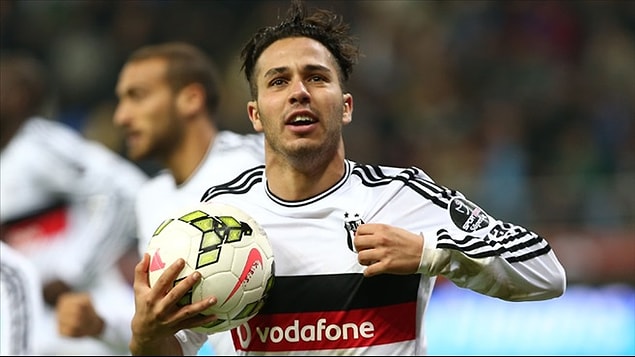 BİLGİ | Beşiktaş'ta iki oyuncu ceza sınırında.