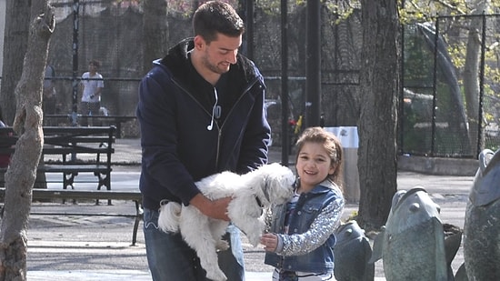 Parkta Oynayan Çocukları Köpekle Kandırıp Kaçıran Adam | Sosyal Deney İçerir