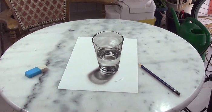 Aşırı Gerçekçi 3 Boyutlu Bardak Çizimi