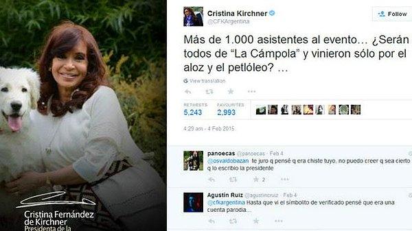 Arjantin lideri Cristina Kirchner'in karşıtları, Kirchner'in Twitter'da yazım hatalarından daha vahim suçlar işlediğini söylüyor.