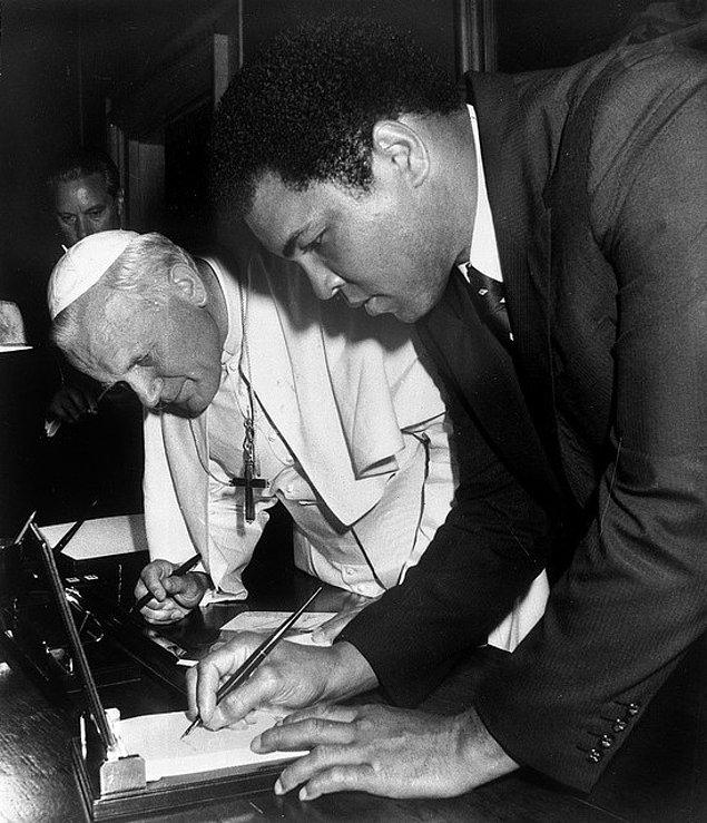 5. Muhammed Ali ve Papa