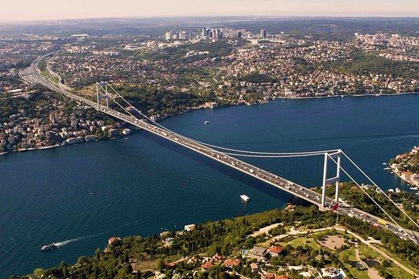 17. Fatih Sultan Mehmet Köprüsü'nün inşaatı başladı.